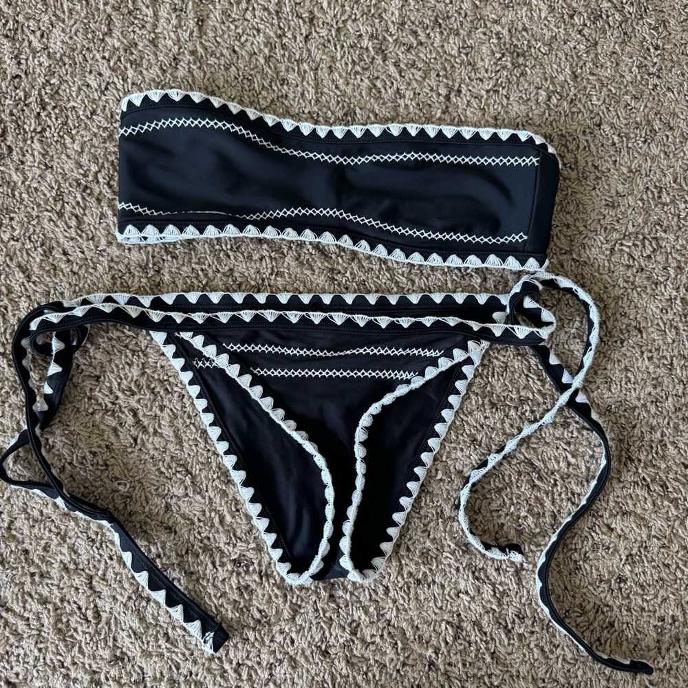 SAME Los Angeles Black and White Bikini Set Tube Top (M) Tie Bottoms (L) likenew